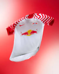 RB Leipzigin uusi kotipaita ensi kaudeksi